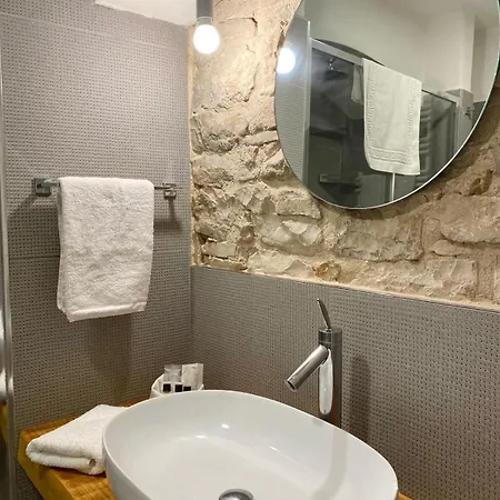 Altrelli Oda ve Kahvaltı 4*